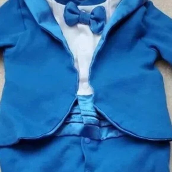Baby Boy Blue Gentleman Tuxedo Footie Outfit with Bow Tie SZ NB - Picture 8 of 10